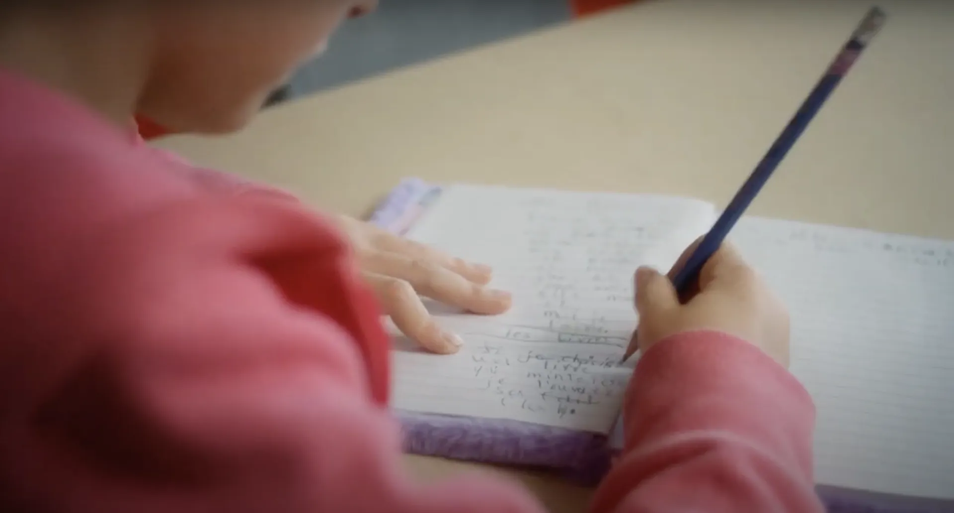 Découvrez la pratique inclusive qu'est l'atelier d'écriture